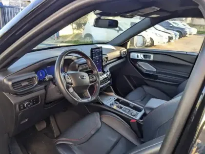 Photo 7 Ford Explorer Gén. III Ph1 ST-Line 5