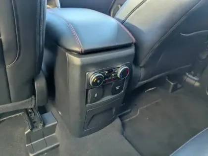 Photo 13 Ford Explorer Gén. III Ph1 ST-Line 5