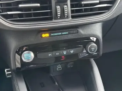 Photo 14 Ford Kuga  2.5 Duratec 180ch Hybrid FlexiFuel Active X Powershift