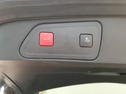 Photo 11 Peugeot 3008  HYBRID 225ch GT Pack e-EAT8