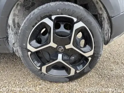 Photo 10 Citroën C3  1.2 Turbo 100ch PLUS