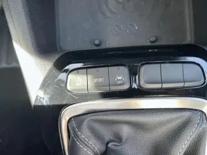 Photo 12 Opel Corsa  1.2 Turbo 100ch GS