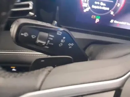 Photo 14 Volkswagen Tiguan  1.5 eTSI 150ch Elegance DSG7