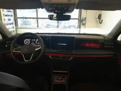 Photo 7 Volkswagen Tiguan  1.5 eTSI 150ch Elegance DSG7