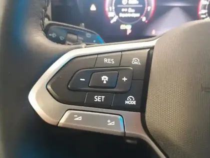 Photo 12 Volkswagen Tiguan  1.5 eTSI 150ch Elegance DSG7