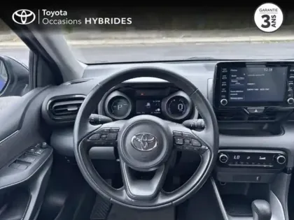 Photo 5 Toyota Yaris  116h Design 5p Pack Confort