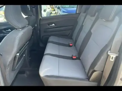 Photo 10 Dacia Jogger  1.6 hybrid 140ch Extreme 7 places -24