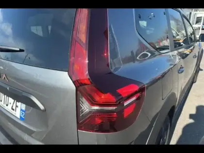 Photo 13 Dacia Jogger  1.6 hybrid 140ch Extreme 7 places -24