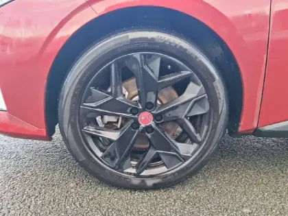 Photo 56 DS DS 4  Hybride E-Tense 225 EAT8