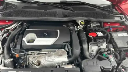 Photo 101 DS DS 4  Hybride E-Tense 225 EAT8