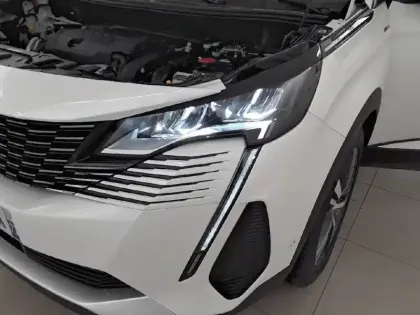 Photo 39 Peugeot 3008  Hybrid 225 e-EAT8