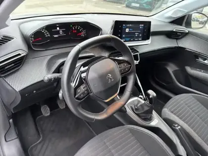 Photo 8 Peugeot 208  PureTech 75 S&S BVM5