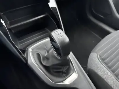 Photo 13 Peugeot 208  PureTech 75 S&S BVM5