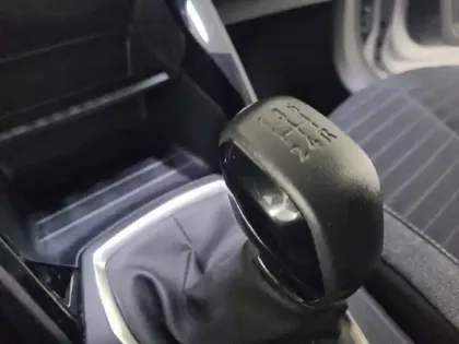 Photo 64 Peugeot 208 Gén. II Ph1 NG Style 5