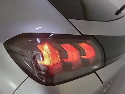 Photo 67 Peugeot 208 Gén. II Ph1 NG Style 5