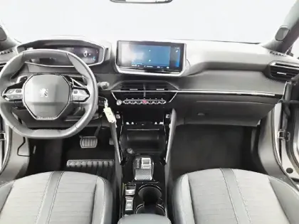 Photo 7 Peugeot 2008  PureTech 130 S&S EAT8