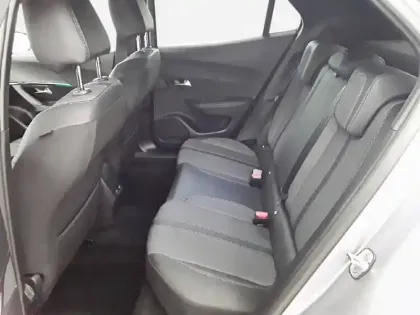 Photo 11 Peugeot 2008  PureTech 130 S&S EAT8