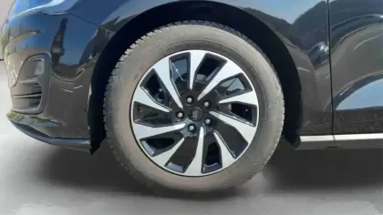 Photo 37 Ford Focus Gén. IV Ph1 Titanium X Business 5