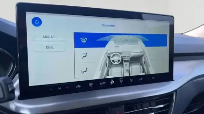 Photo 20 Ford Focus Gén. IV Ph1 Titanium X Business 5