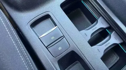 Photo 24 Ford Focus Gén. IV Ph1 Titanium X Business 5