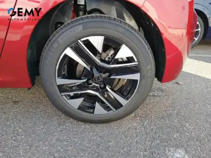 Photo 10 Peugeot 208  Hybrid 110 e-DCS6