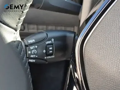 Photo 27 Peugeot 208  Hybrid 110 e-DCS6