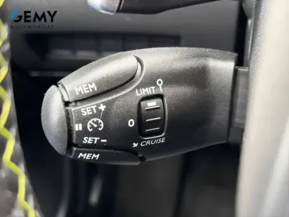 Photo 11 Peugeot 2008  PureTech 130 S&S EAT8