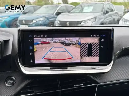 Photo 17 Peugeot 2008  PureTech 130 S&S EAT8