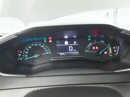 Photo 35 Peugeot 208  Hybrid 110 e-DCS6