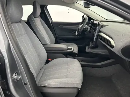 Photo 13 Renault Megane  E-Tech EV60 130ch super charge