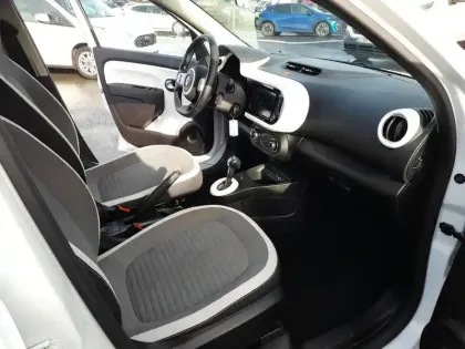 Photo 13 Renault Twingo  III Achat Intégral - 21