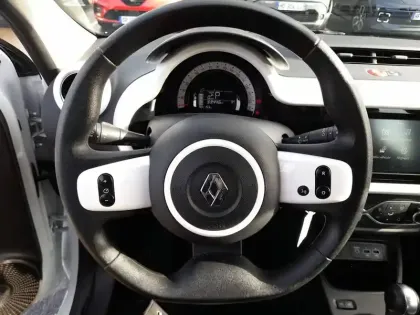 Photo 14 Renault Twingo  III Achat Intégral - 21