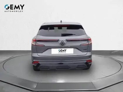 Photo 16 Renault Austral  E-Tech full hybrid 200 GSR2