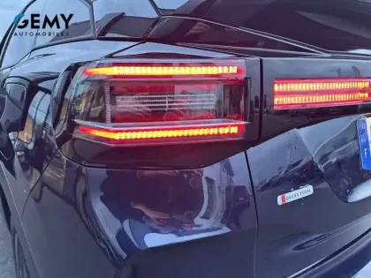 Photo 15 Citroën C4  Hybride 145 e-DCS6