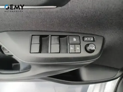 Photo 35 Toyota Yaris  Hybride 116h