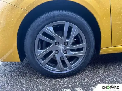 Photo 84 Peugeot 208  PureTech 100 S&S BVM6