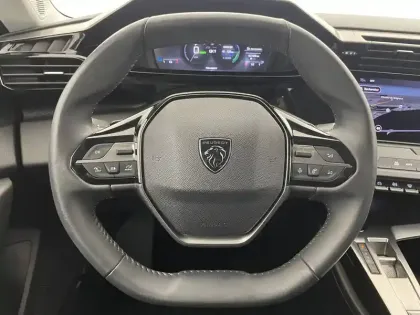 Photo 89 Peugeot 308  PHEV 180 e-EAT8