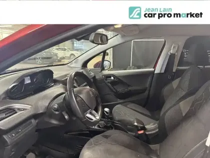 Photo 12 Peugeot 2008  PureTech 110ch S&S BVM6