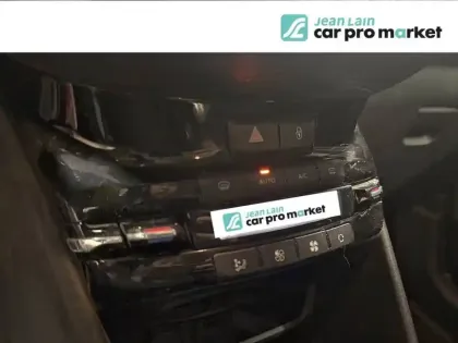 Photo 18 Peugeot 2008  PureTech 110ch S&S BVM6