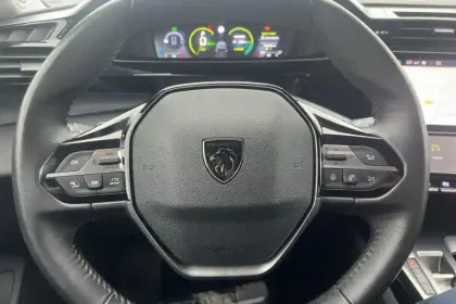 Photo 16 Peugeot 308  PHEV 180 e-EAT8