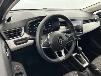 Photo 18 Renault Clio Gén. V (BJA) Ph2 Evolution 5