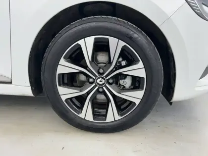 Photo 29 Renault Clio Gén. V (BJA) Ph2 Evolution 5