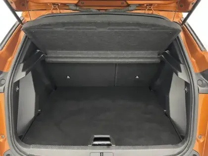 Photo 12 Peugeot 2008  PureTech 130 S&S EAT8