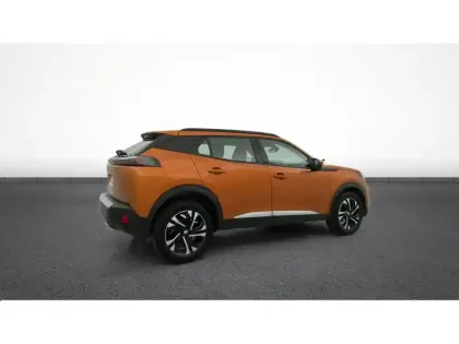 Photo 8 Peugeot 2008  PureTech 130 S&S EAT8