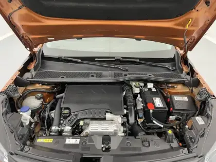 Photo 20 Peugeot 2008  PureTech 130 S&S EAT8