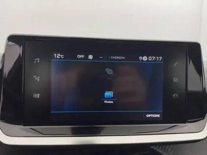 Photo 19 Peugeot 2008  PureTech 130 S&S EAT8