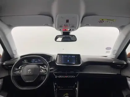 Photo 29 Peugeot 2008  PureTech 130 S&S EAT8