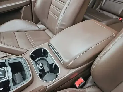 Photo 32 Porsche Cayenne  E-Hybrid 3.0 V6 462 ch Tiptronic BVA