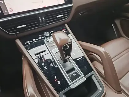 Photo 60 Porsche Cayenne  E-Hybrid 3.0 V6 462 ch Tiptronic BVA