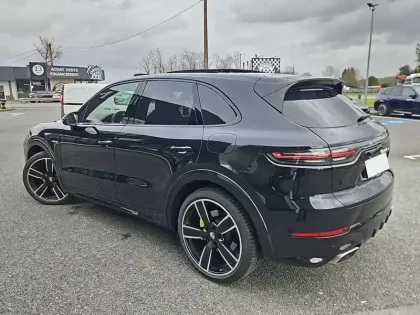 Photo 92 Porsche Cayenne  E-Hybrid 3.0 V6 462 ch Tiptronic BVA